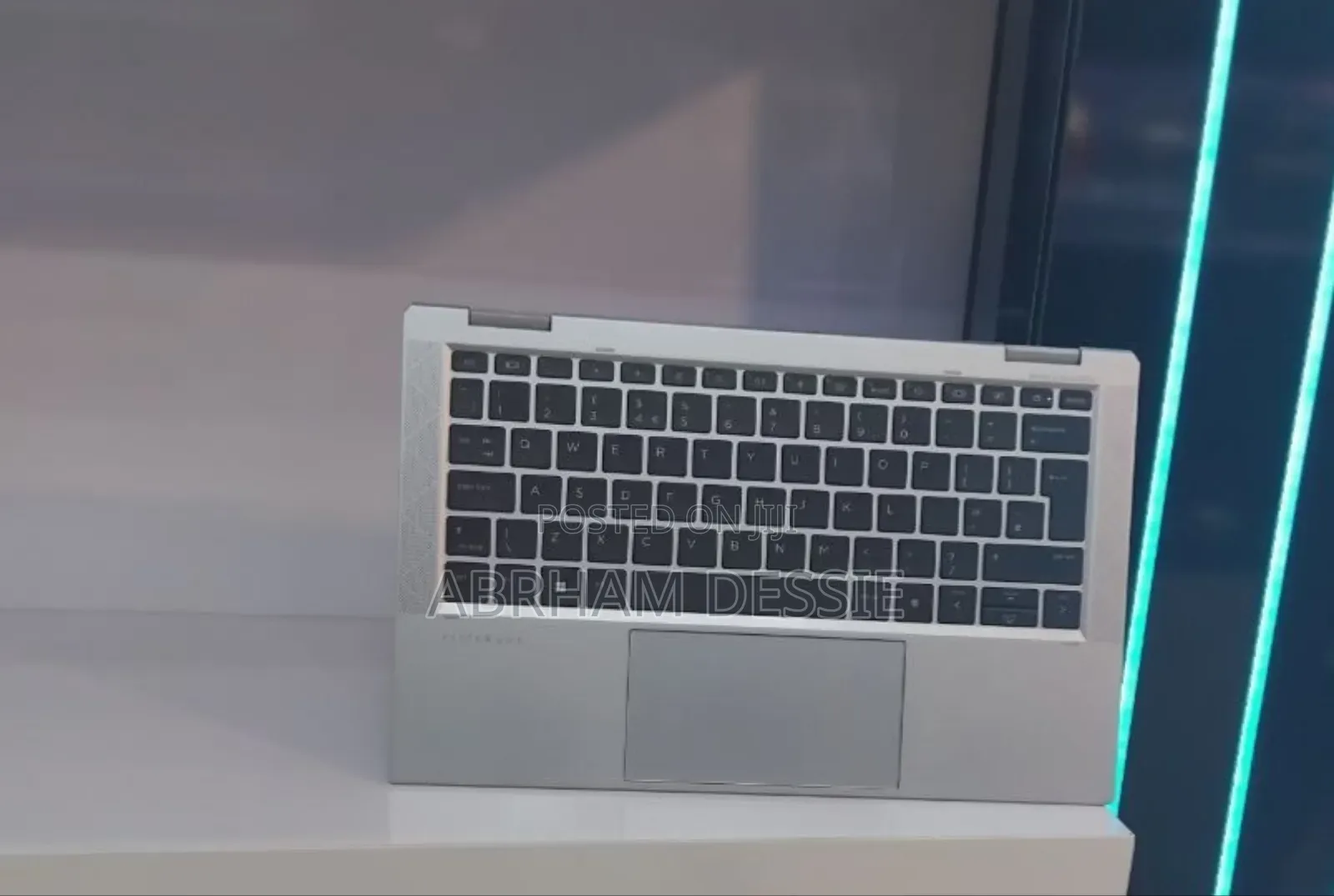 New Laptop HP EliteBook x360 1030 G8 16GB Intel Core i5 SSD 512GB