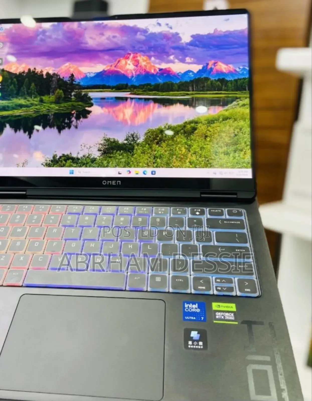 New Laptop HP 16GB Intel Core Ultra 7 SSD 1T