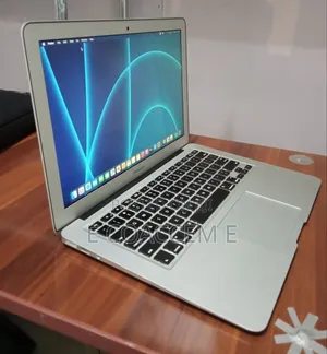 Laptop Apple MacBook 8GB Intel Core i5 SSD 128GB