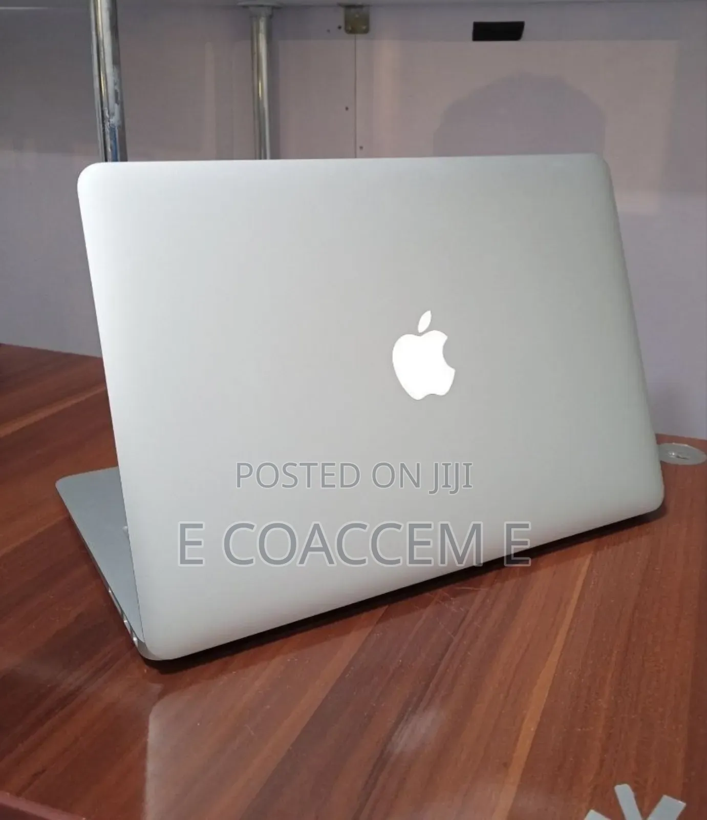 Laptop Apple MacBook 8GB Intel Core i5 SSD 128GB