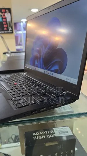 New Laptop Lenovo ThinkPad T470s 8GB Intel Core i5 SSD 256GB