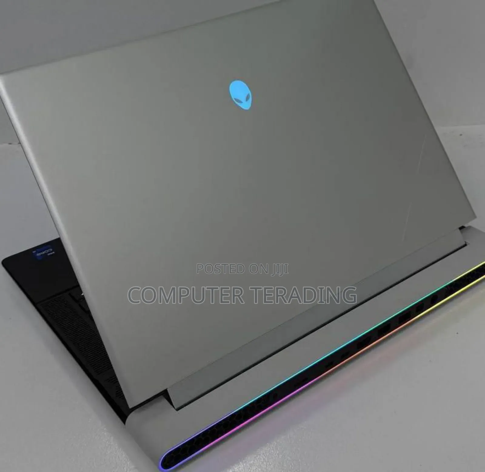 New Laptop Alienware Area-51m 32GB Intel Core i9 SSD 1T