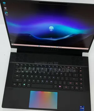 New Laptop Alienware Area-51m 32GB Intel Core i9 SSD 1T