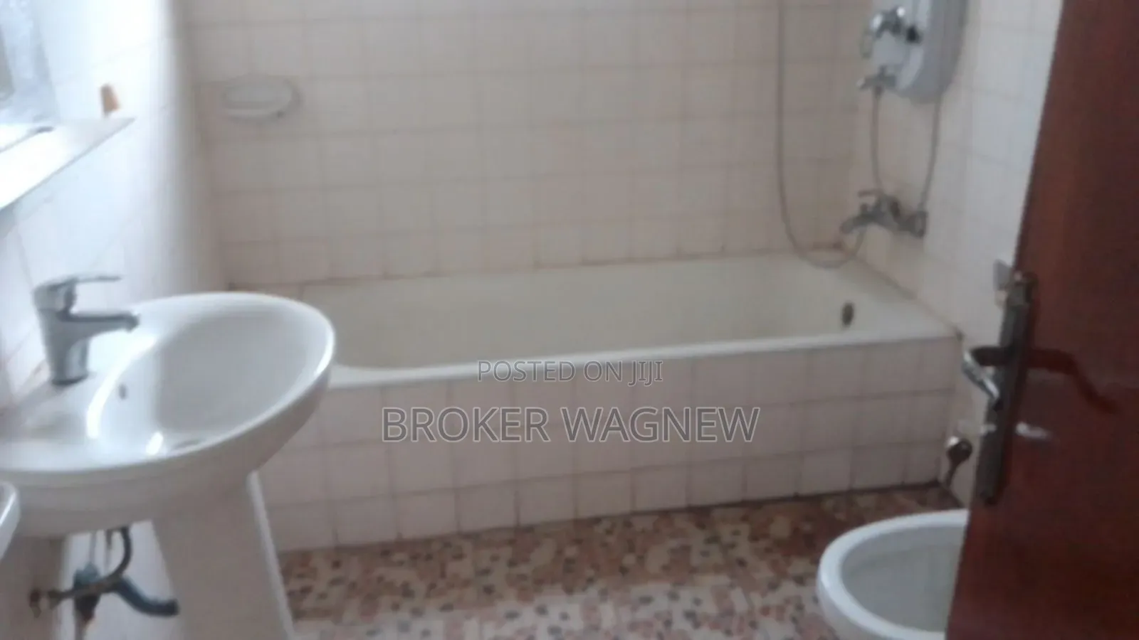 3bdrm Villa in Kolfe Keranio for rent