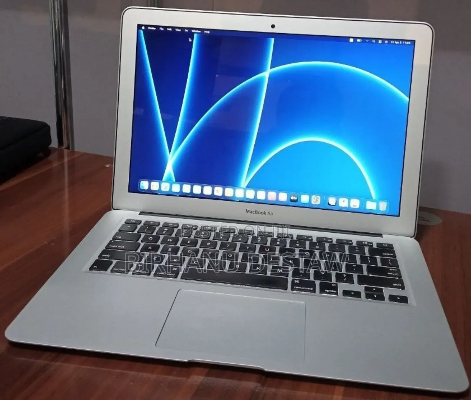 New Laptop Apple MacBook 2015 8GB Intel Core i5 SSD 128GB