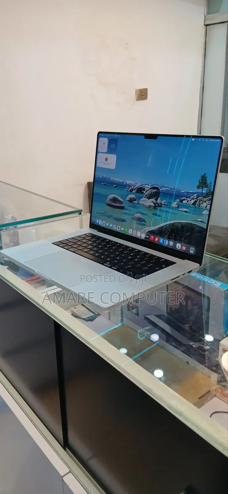 New Laptop Apple MacBook Pro M1 32GB Apple M1 Max SSD 1T