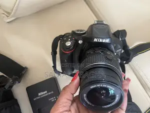 Nikon D5200