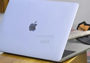 New Laptop Apple MacBook Pro 2019 128GB Intel Core i5 SSD 512GB