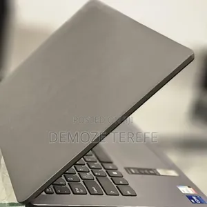 New Laptop Lenovo Ideapad 3 16GB Intel Core i7 SSD 512GB