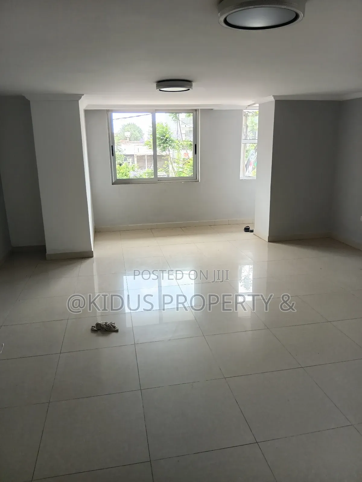 2bdrm Apartment in Varenero, Nifas Silk-Lafto for rent