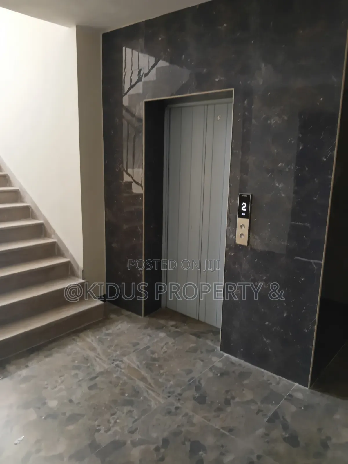 2bdrm Apartment in Varenero, Nifas Silk-Lafto for rent