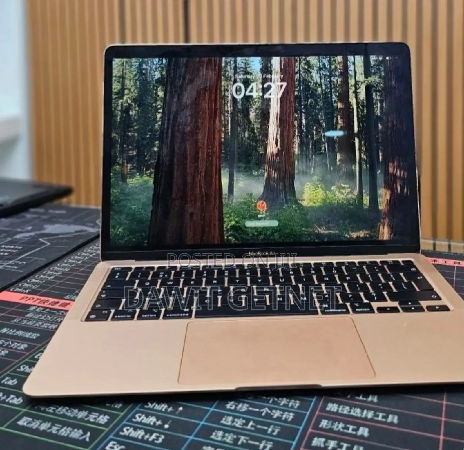 New Laptop Apple MacBook Air 2020 M1 8GB Apple M1 SSD 256GB
