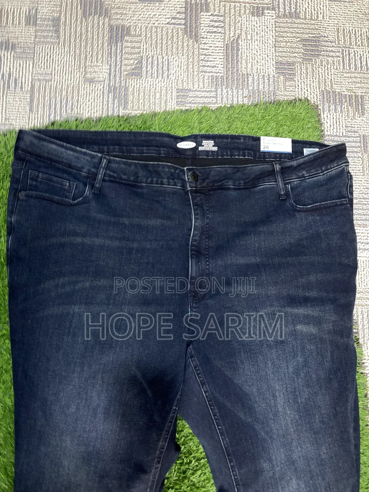 Old Navy Rockstar Super Skinny Jeans - Size 26 (50" Waist)