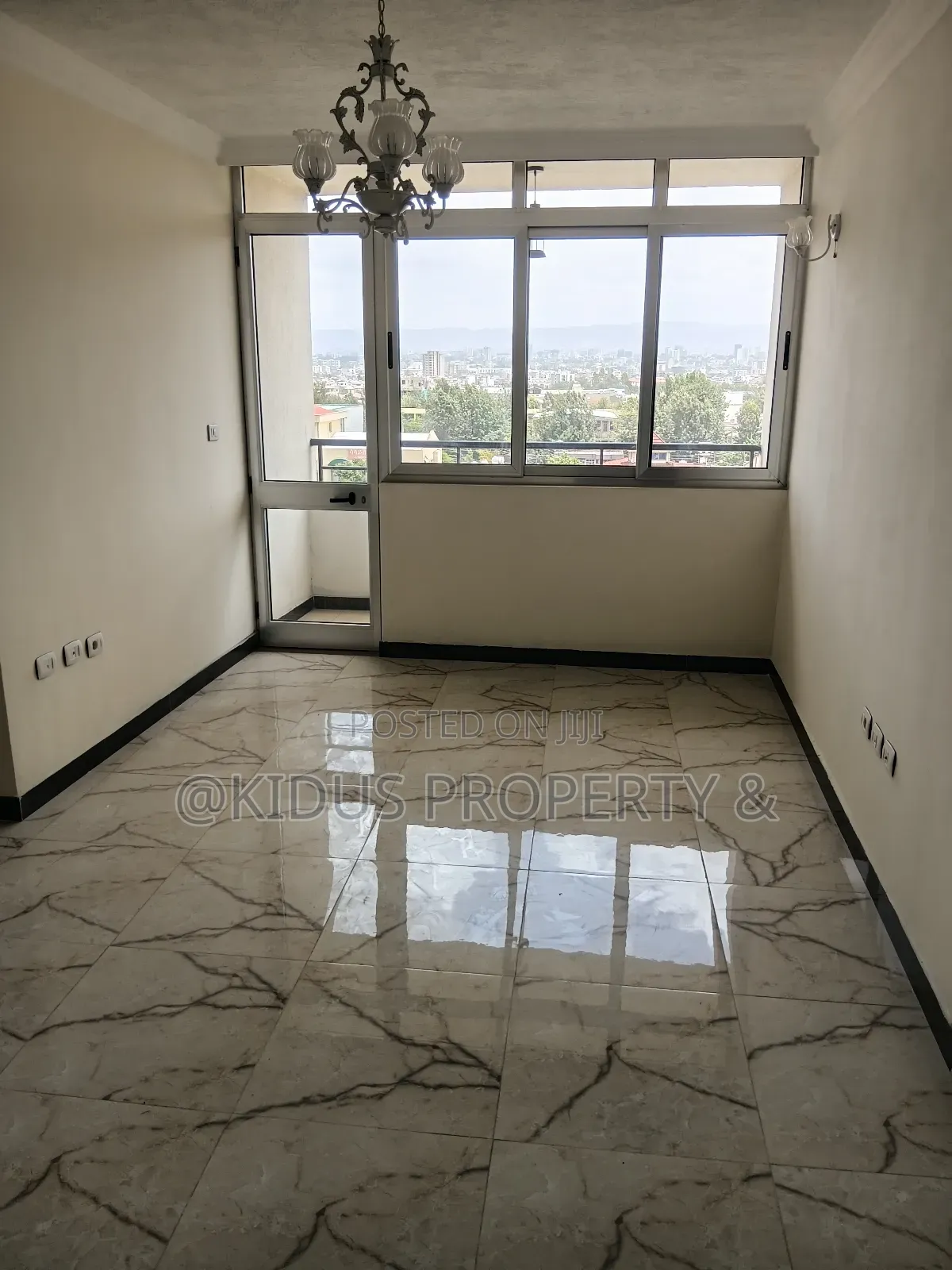 3bdrm Apartment in Varenero, Nifas Silk-Lafto for rent