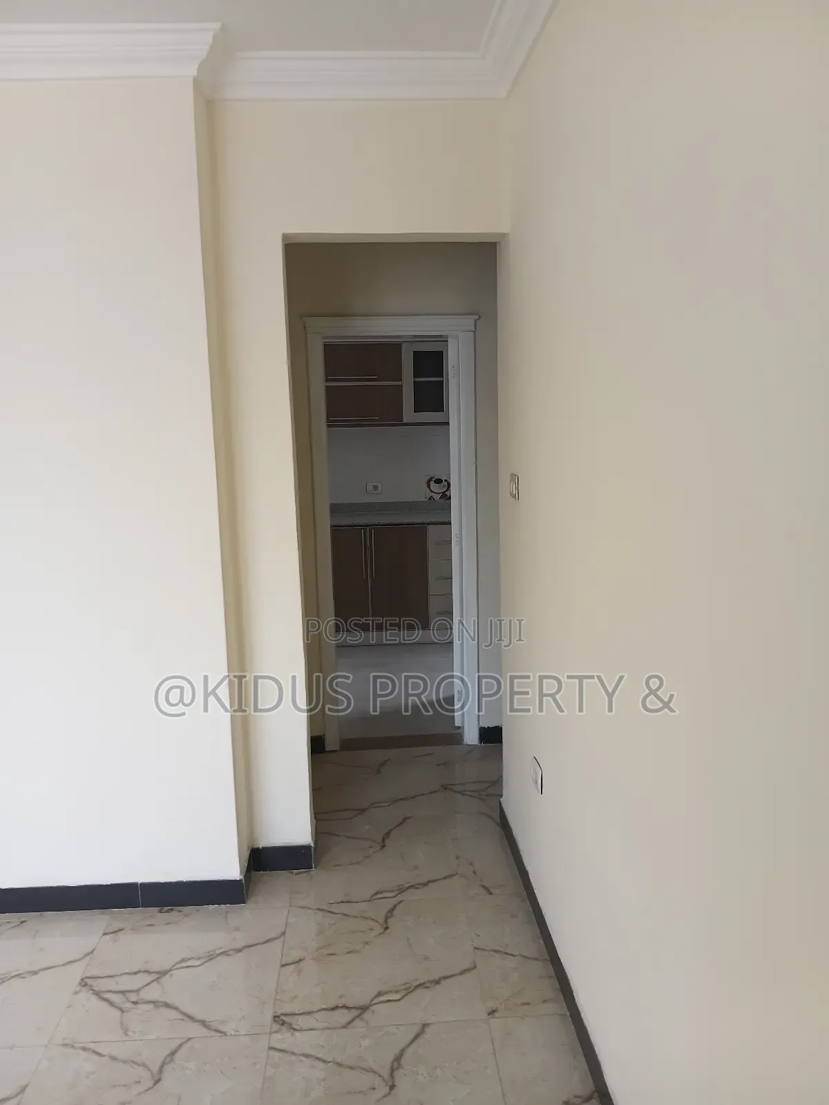 3bdrm Apartment in Varenero, Nifas Silk-Lafto for rent
