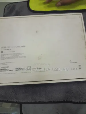 New Laptop Apple MacBook Air 2025 M4 13-inch 16GB Apple M4 SSD 256GB