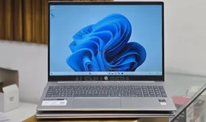New Laptop HP 16GB Intel Core Ultra 7 SSD 512GB