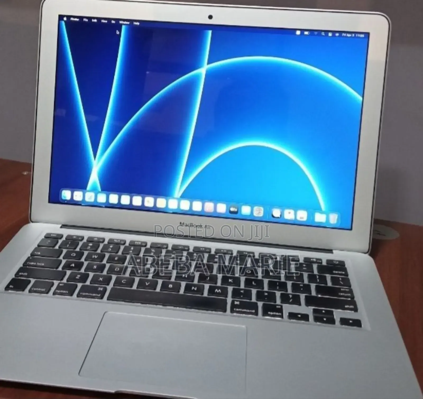 New Laptop Apple MacBook Air 2015 8GB Intel Core i5 SSD 128GB