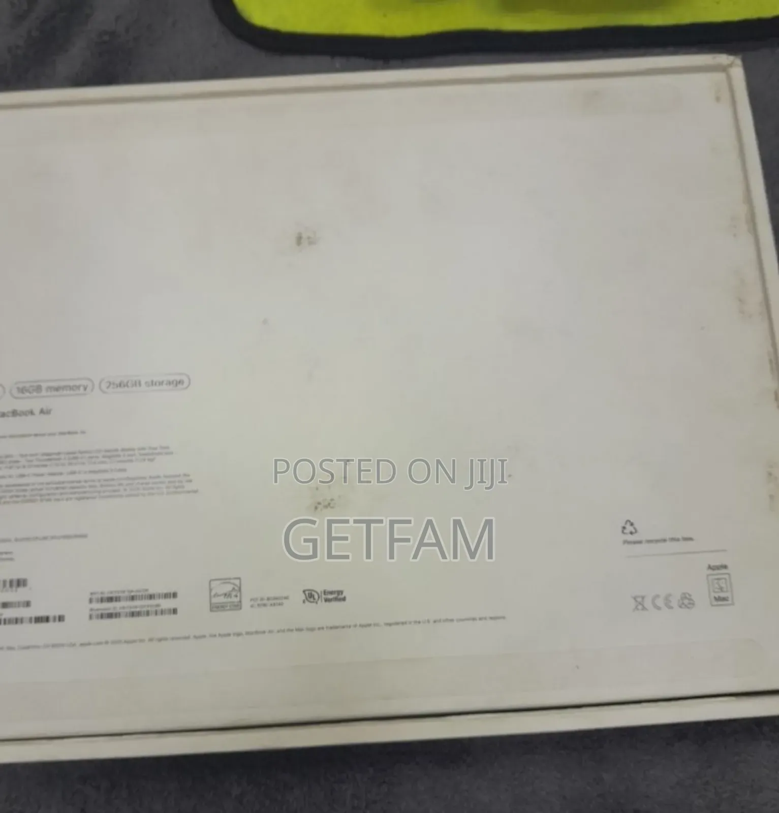 New Laptop Apple MacBook Air 2025 M4 13-inch 16GB Apple M4 SSD 256GB