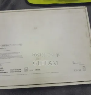 New Laptop Apple MacBook Air 2025 M4 13-inch 16GB Apple M4 SSD 256GB
