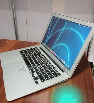 Laptop Apple MacBook 2015 8GB Intel Core i5 SSD 128GB