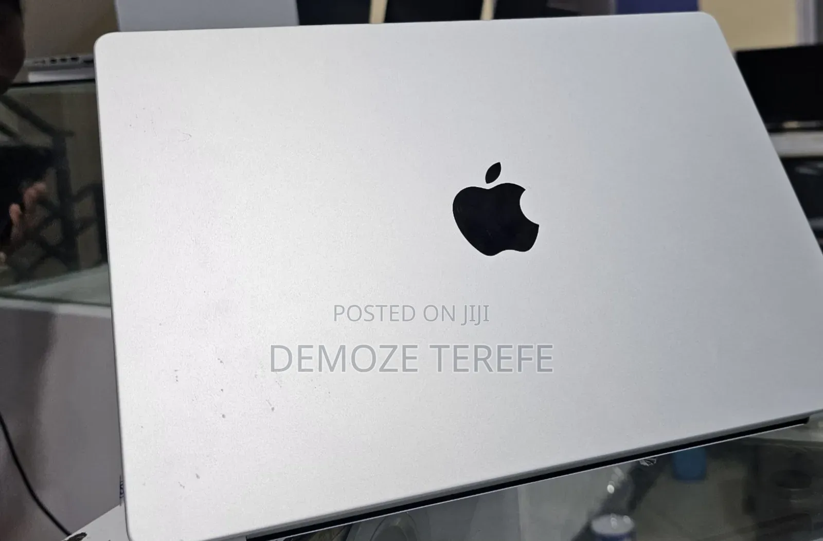 New Apple MacBook Pro 2023 M3 Pro 14-inch 8GB Intel Core i7 SSD 512GB