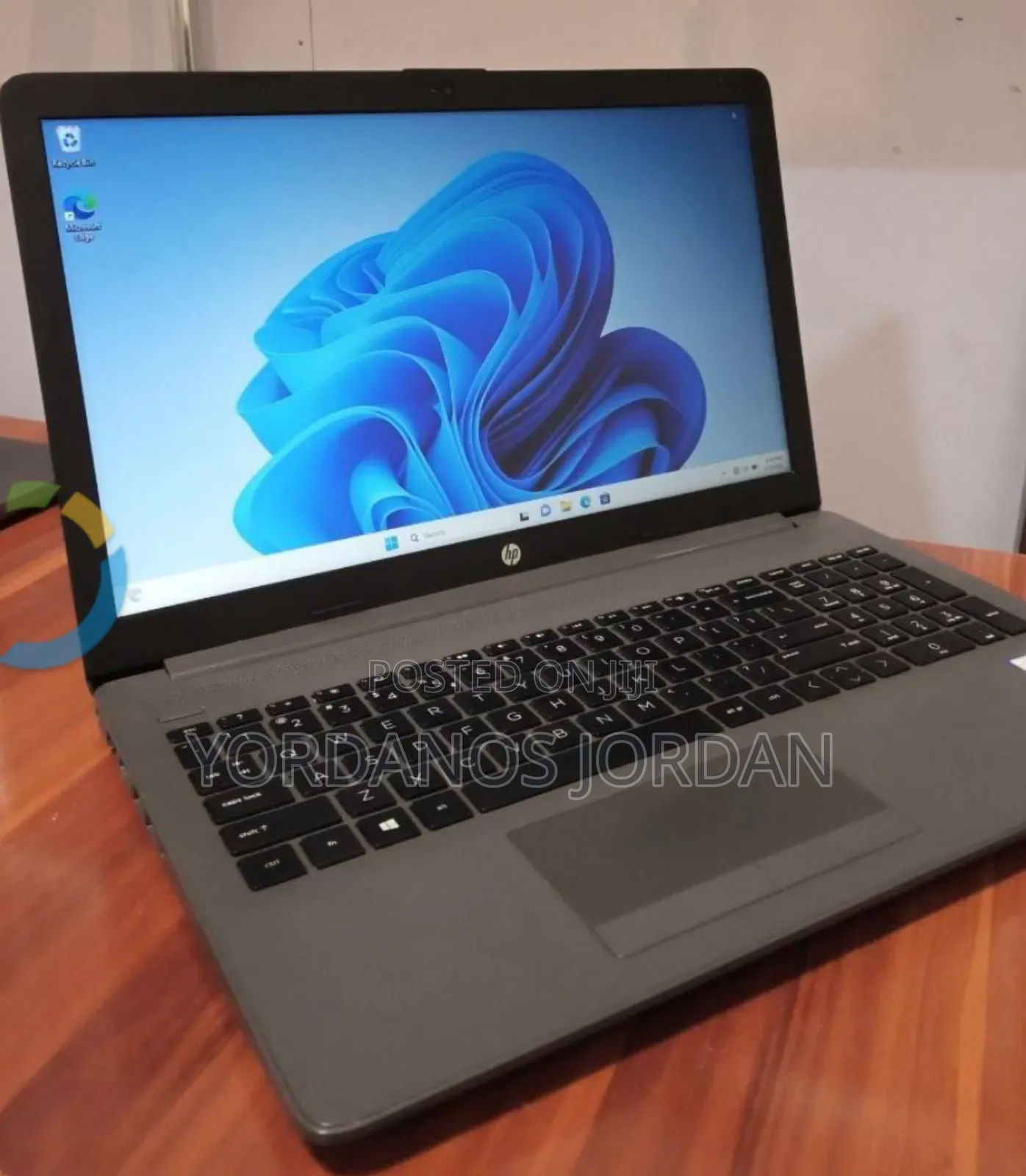 New Laptop HP Stream Notebook 8GB Intel Core i7 HDD 1T
