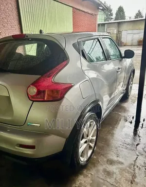 Nissan Juke 2012 Silver