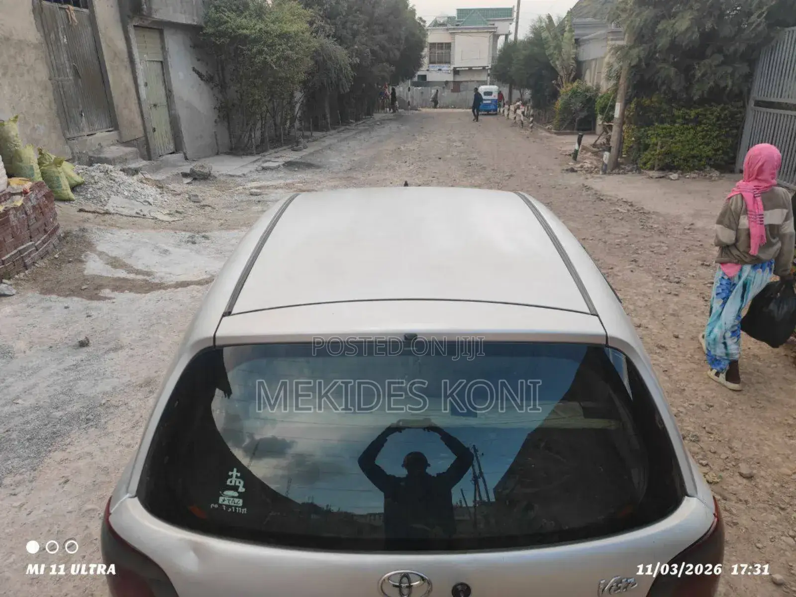 Toyota Vitz 2004 Silver