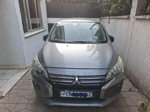 Mitsubishi Attrage 2021 Gray