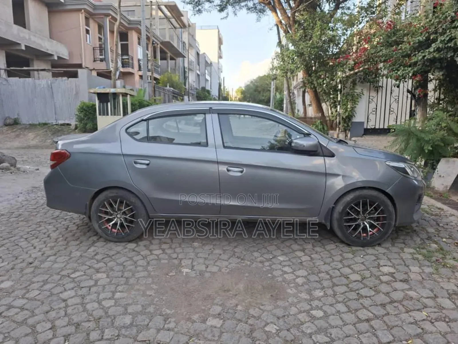 Mitsubishi Attrage 2021 Gray