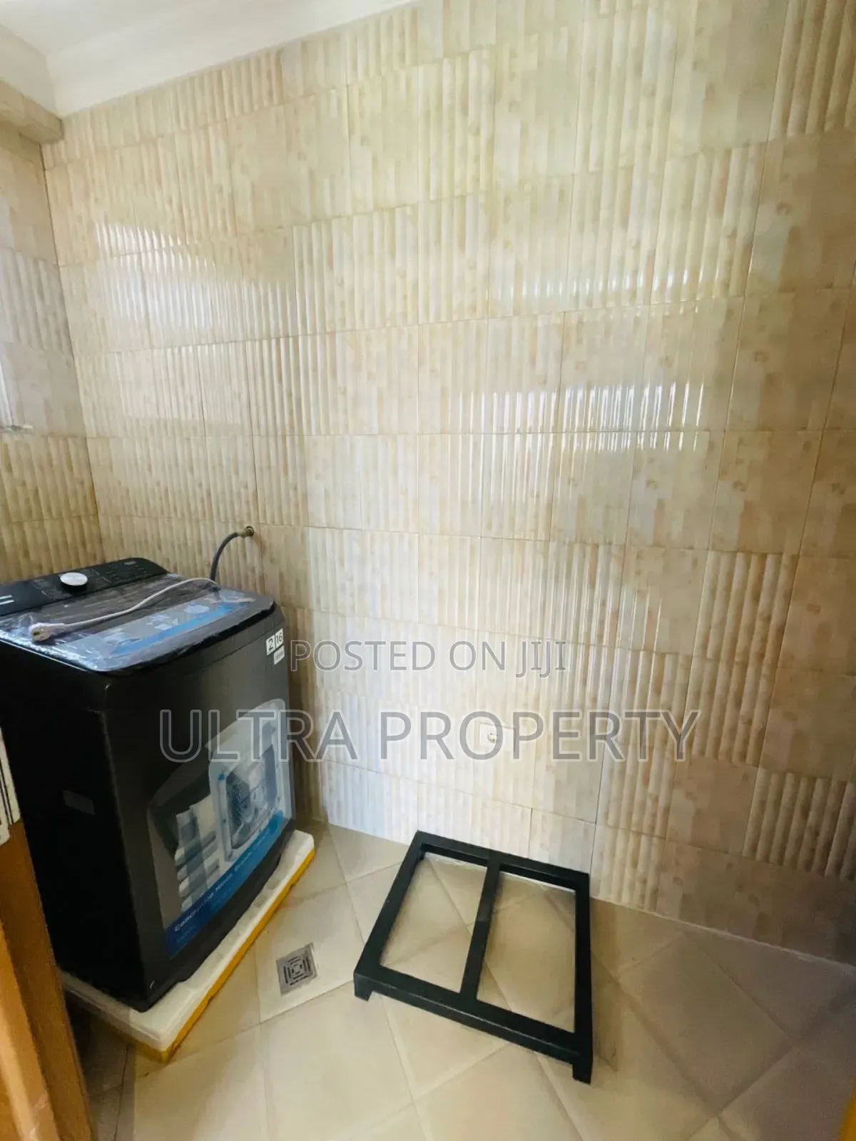 Furnished 3bdrm Apartment in Bole for rent