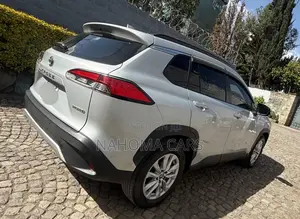Toyota Corolla Cross Hybrid 2023 Silver
