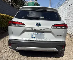 Toyota Corolla Cross Hybrid 2023 Silver