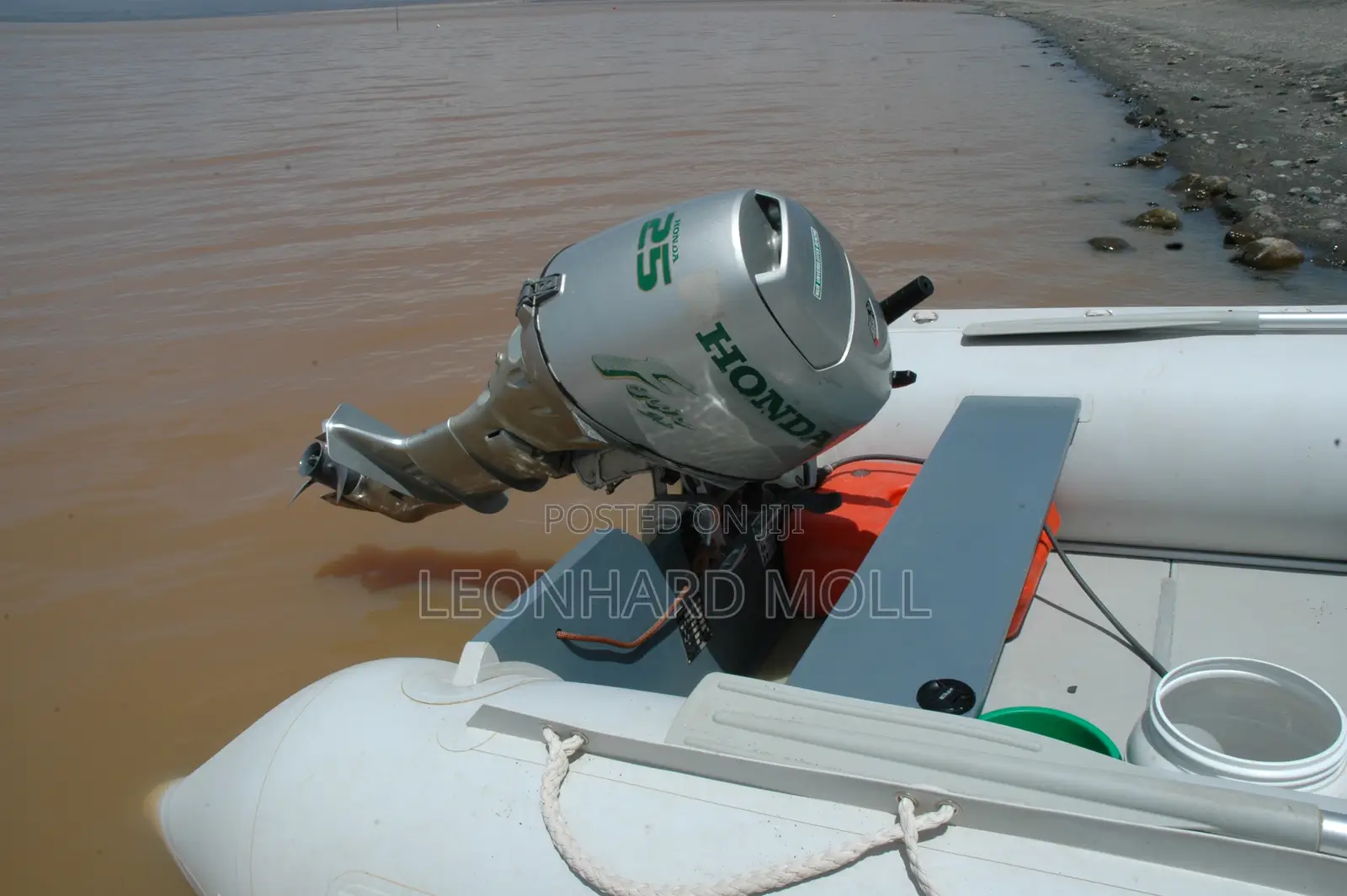 Rubber Boat and Roof Tent