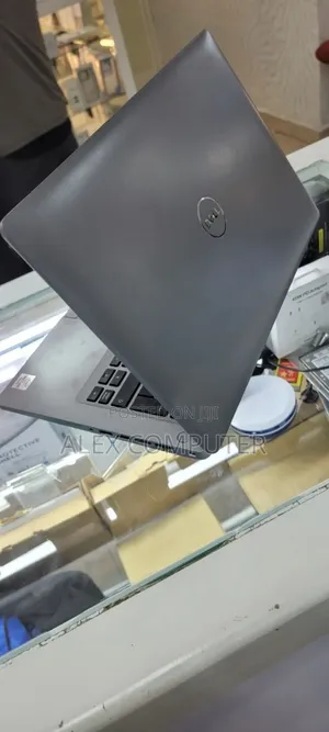 New Laptop Dell Latitude 5410 16GB Intel Core i7 SSD 512GB