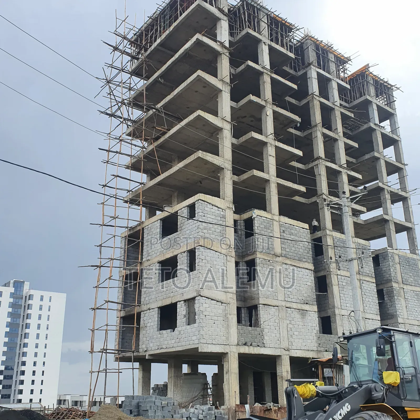 ከ በሰሚት 72 ፣ በሻሌ ኖህ ሪል እስቴት ጀርባ የሚገኝ ድንቅ የመኖሪያ አፓርትመንት! በ1 አመት