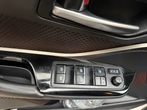 Toyota C-HR 2019 Silver