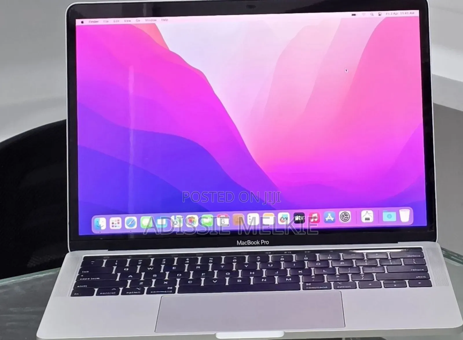 New Laptop Apple MacBook Pro 2019 8GB Intel Core i5 SSD 128GB