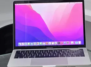 New Laptop Apple MacBook Pro 2019 8GB Intel Core i5 SSD 128GB