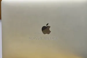 New Laptop Apple MacBook Pro 2019 8GB Intel Core i5 SSD 128GB