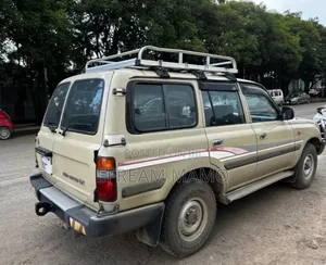 Toyota Land Cruiser 1990 Beige