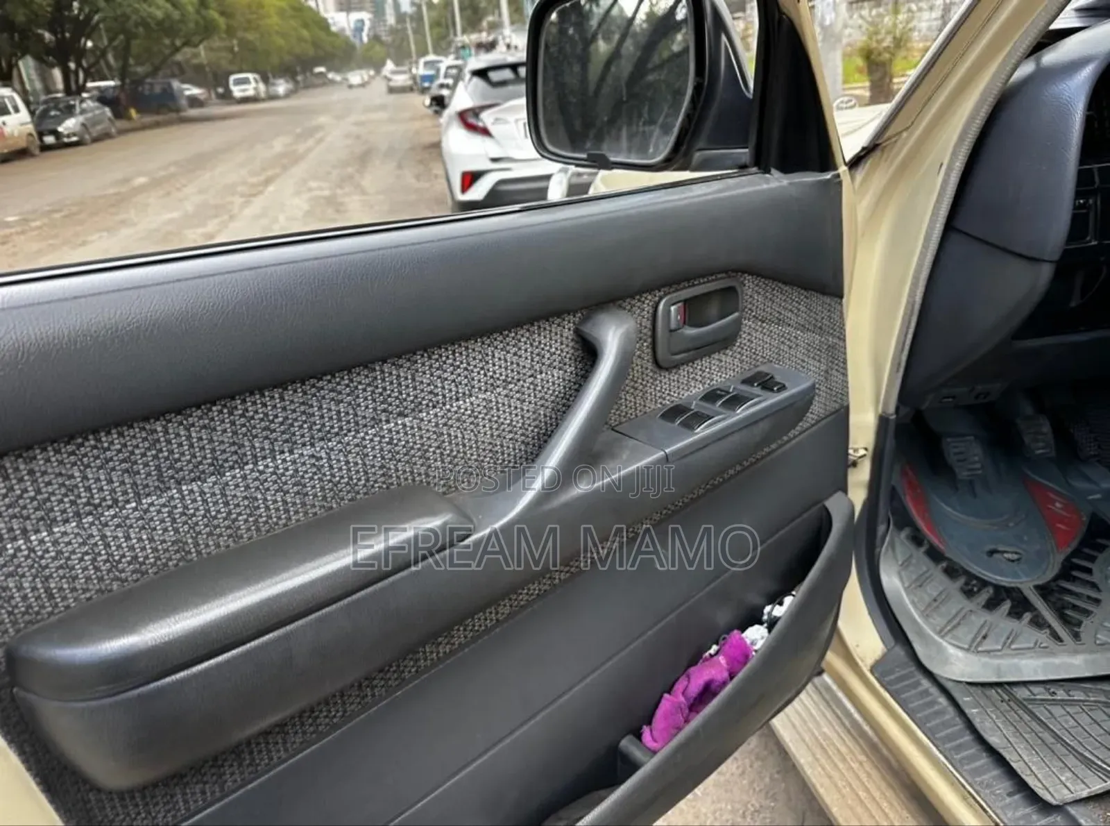 Toyota Land Cruiser 1990 Beige
