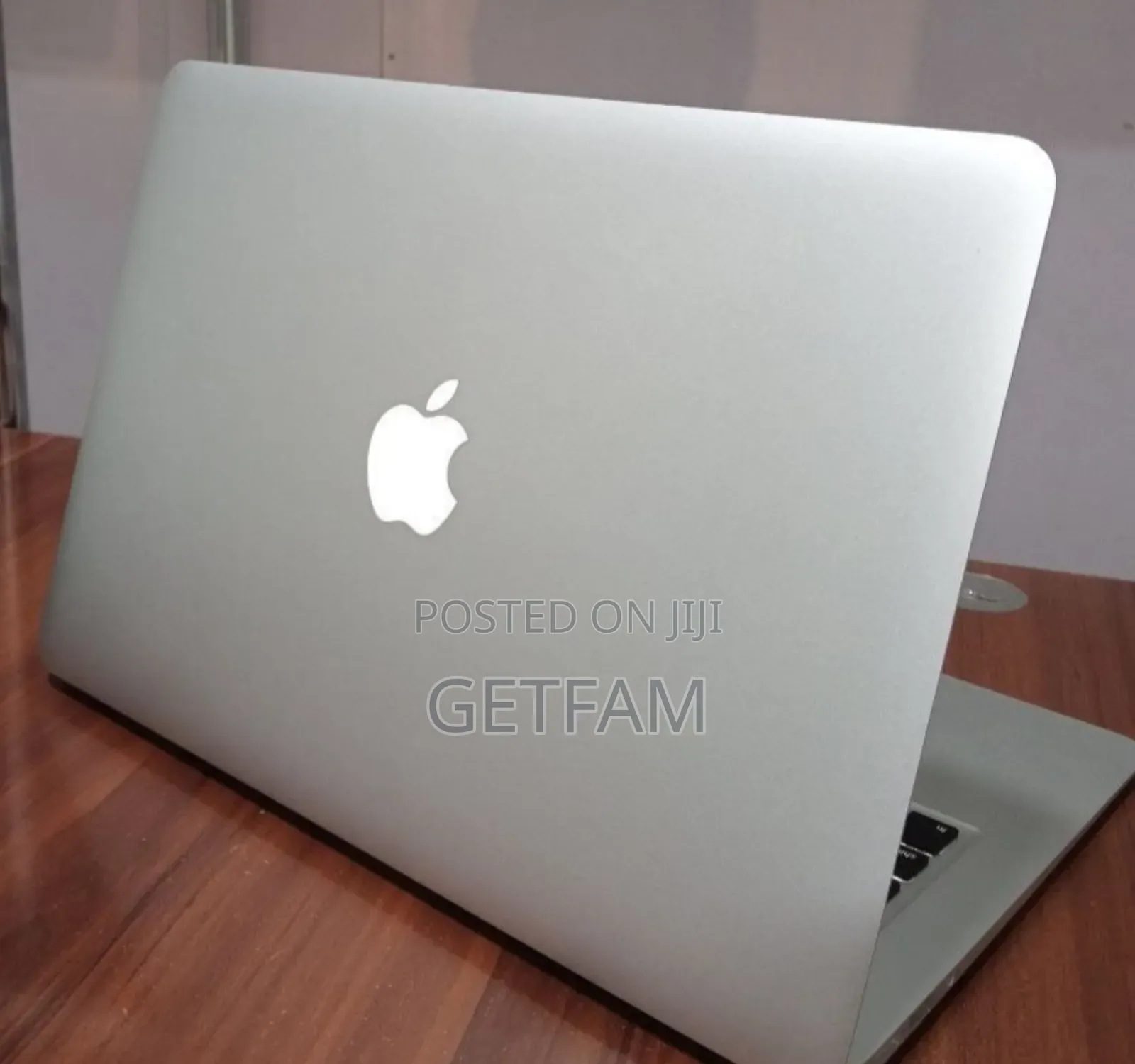 New Laptop Apple MacBook 2015 8GB Intel Core i5 SSD 128GB