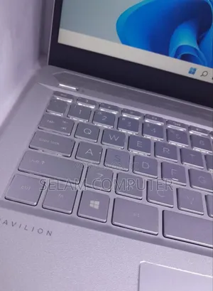 New Laptop HP Pavilion 14 8GB Intel Core i7 SSD 512GB