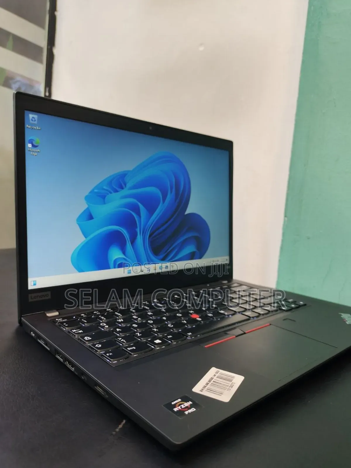 New Laptop Lenovo ThinkPad t495s 16GB AMD Ryzen 5 SSD 512GB