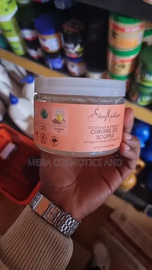 Coconut and Hibiscus Curling Gel