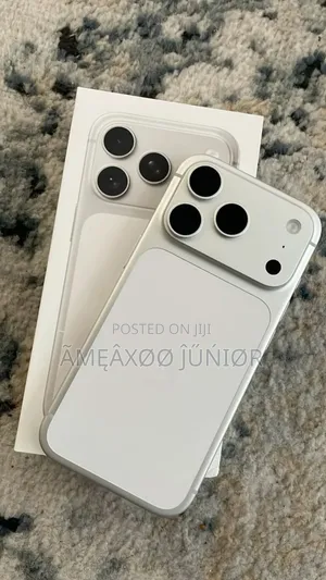 New Apple iPhone 17 Pro Max 256 GB Silver