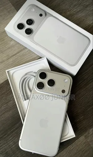 New Apple iPhone 17 Pro Max 256 GB Silver