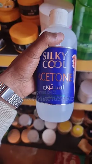 Silky Cool Acetone Nail Polish